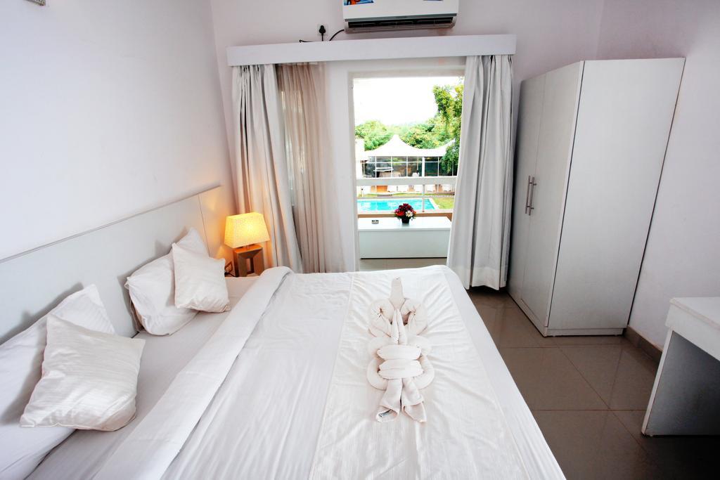 The Belmonte Suites By Ace Vagator Extérieur photo